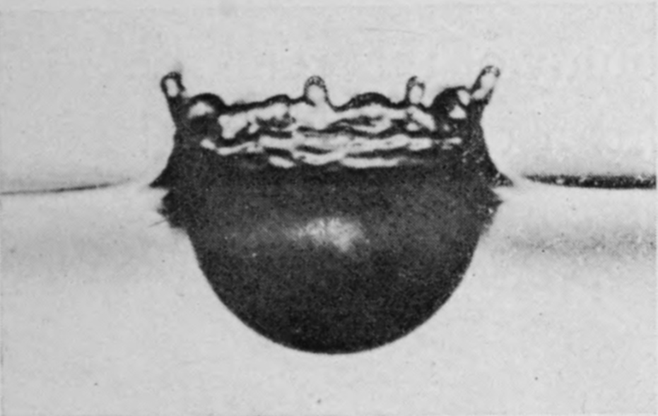 6 0·023 sec. — The cavity is no deeper but wider, still keeping its spherical form; the jets on the crater's rim have thickened into rounded knobs.